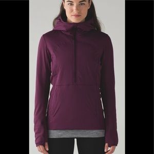 EUC Lululemon Run for Cold Pullover